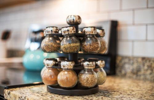 Beautiful Cape Coral Oasis! King Bed, BBQ, Heated Pool, PVT Yard & Much More! - Foto 16