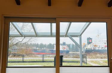 Das Weichenhaus direkt am Nord-Ostsee-Kanal - Foto 1