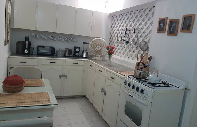 Barbados Chi Guest House - Photo 31