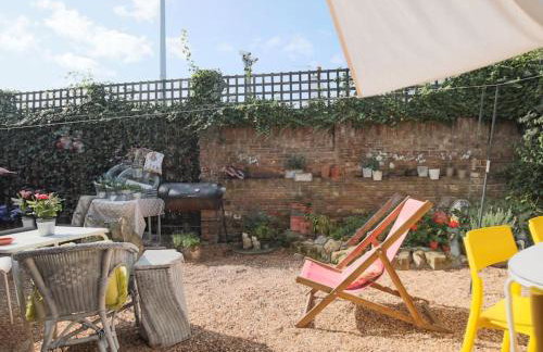 Gorgeous House near Windsor & River Thames - Photo 27