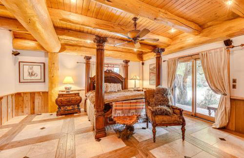 Scenic Payson Cabin! Fireplace and Wraparound Patio - Foto 11