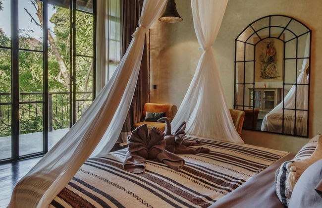 Exceptional 9BR Incredible Jungle View, River Access - Photo 11