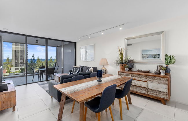 Ultra Broadbeach - Photo 36