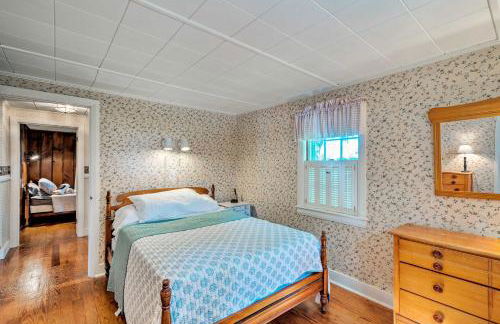 Cape Cod House with Grill and Yard - Drive to Beach! - Foto 11