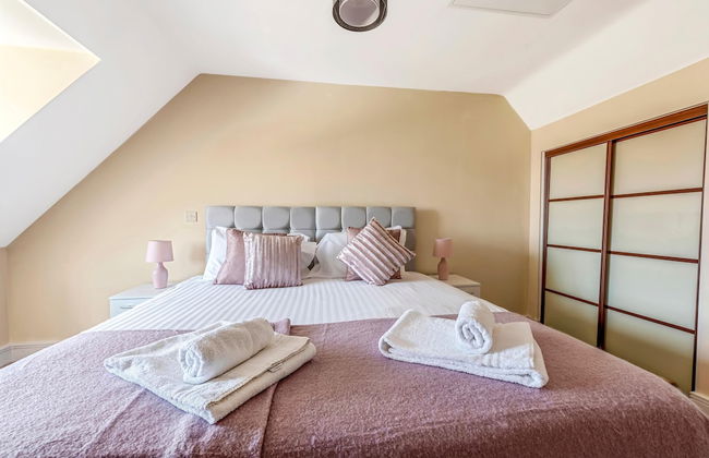 London Heathrow Living Holywell Serviced Houses - Photo 37