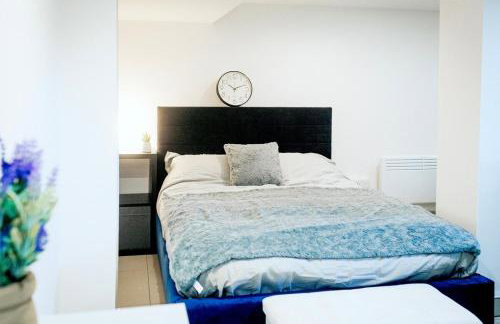 Modern Studio Flat l Sleeps 4 l Free Wifi l Leisure l One Castle Apartments - Foto 26