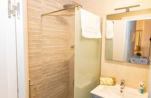 Apartamento Sereno 2 | Piscina, Garaje, Terraza y Playa - Foto 8