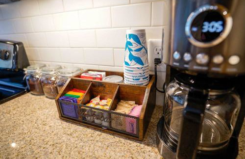 Industrial Escape 2bd 2bath - Photo 9