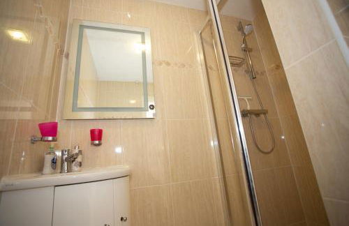 Henbury Hide - Photo 13