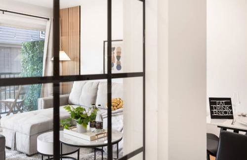 Brand New 2BR Queen Anne Condo Designer's Taste - Foto 16