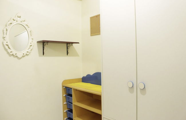 Stylish 1BR with Extra Room Gateway Ahmad Yani Cicadas Apartment - Photo 9