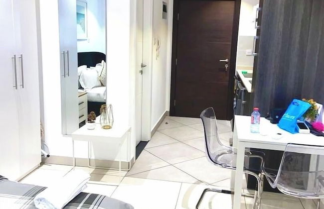 Embassy Gardens Apartment - Photo 36