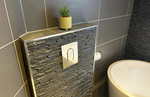 Entire Seaside Home 6 Private BedRooms Sleeps 10,4 Minute Walk To Station - Foto 20