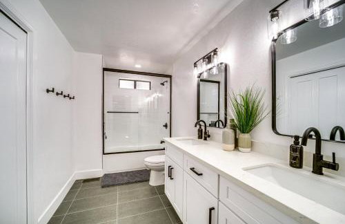 Family Friendly Modern Cabin in Munds Park! - Foto 13