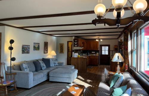 Hannah's Birch Farm 10 Min to Gore Ski Mt. - Photo 3