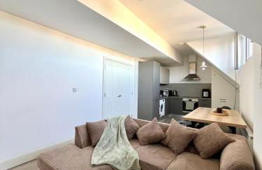 Bright & Cozy 2 bed Apartment - Foto 1