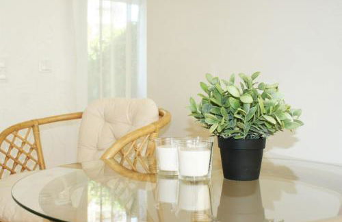 Charming Estoril Apt Beach 5 Min Walk - Photo 16