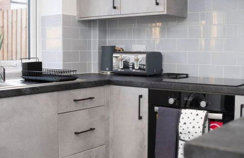 Brand-New 3-Bed Home - Liverpool - Foto 2