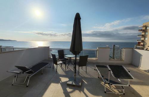 Seafront apartment in Blanes S'Abanell Central Park - Photo 18