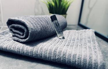 Sophia & Maya - Luksusowe Apartamenty Z Tarasem Blisko Centrum Katowic - Prywatny Parking - Self Check-In 24h - Foto 4