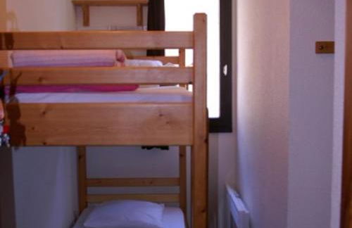 Studio cabine cosy avec balcon, 400m des pistes, casier à skis, proche commerces et remontées mécaniques. - FR-1-557A-15 - Foto 2