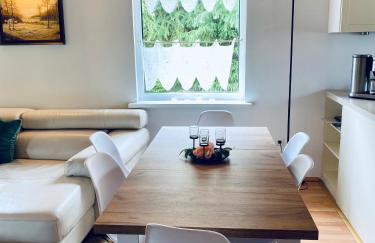 Piękny domek z dużym ogrodem - Foto 14