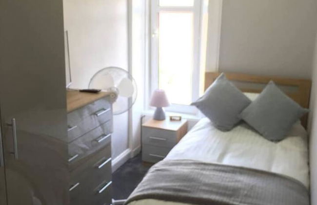 Lovely 2- Bed Apartment in Hawick - Foto 2