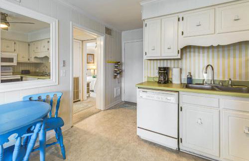 Steps to Sand! Condo w/ 2 Pools in Atlantic Beach - Foto 10