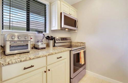 Private Cottage in West Palm Beach Florida - Photo 6