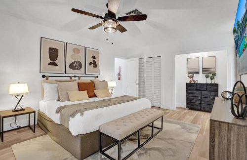 8BR Gem With Pool, Lake View & Tons of Amenities! - Foto 62