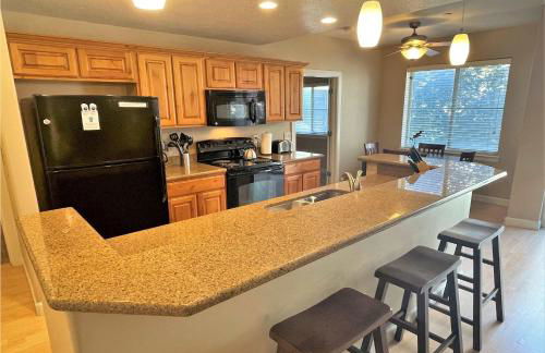 1-Bedroom Condo in the Heart of the City - Photo 8