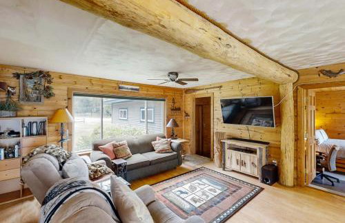 Dock and Lakefront! Family-Friendly Michigan Getaway - Foto 3