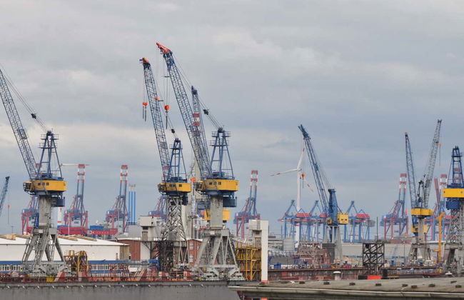 Hamburg Bike Tour - Photo 3