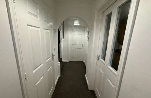 Modern TownHouse - 3 bed 2.5 bath 2 Private Gated Parking - Photo 4