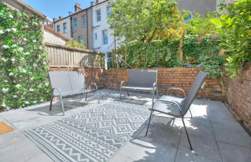 The Pearly White House - Foto 25