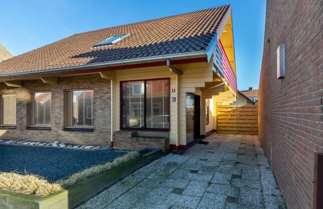 Nice Holiday Home With Beautiful Views - Photo 13