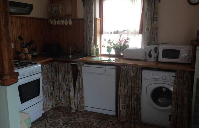 Relax in Sunset View Cottage on Cwmiar Farm - Photo 4