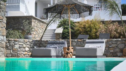 Sofos Suites Mykonos - Foto 1, Garden, sunbed, Garden view