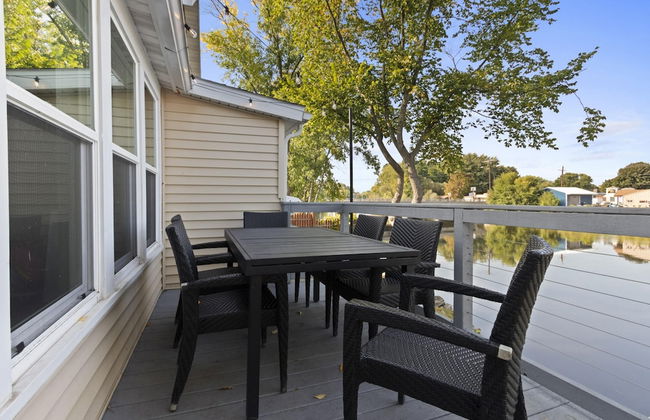 Lazy River Villa - Hottub Fenced Yard Sleeps 11 - Foto 58