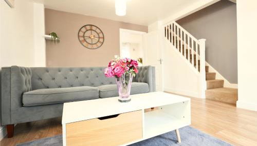 Central Getaway House with Parking, Garden, Wi-Fi - Foto 5