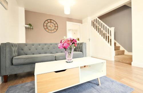 Central Getaway House with Parking, Garden, Wi-Fi - Foto 5