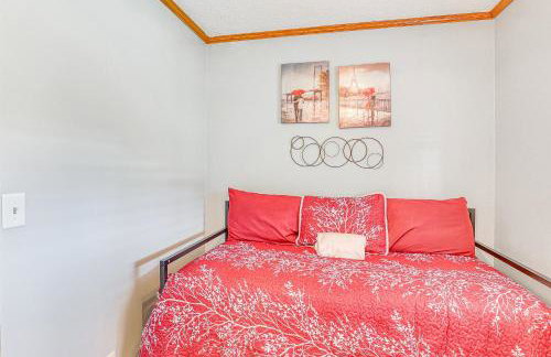 Spacious Ohio Family Home on 5-Acre Property! - Foto 16