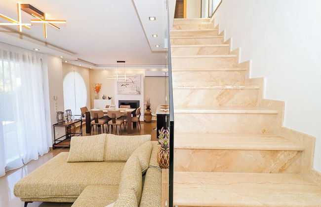 Luxurious 4-bedroom Villa With Private Pool in Kassandra, Halkidiki - Photo 16