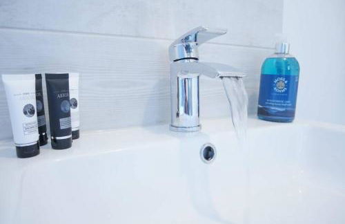 The Croft a lovely town house in the centre of Holt with free PARKING for two cars - Photo 34