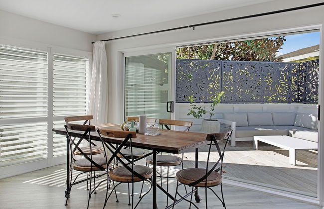 The Oasis Home with Hot Tub and Parking - Foto 8