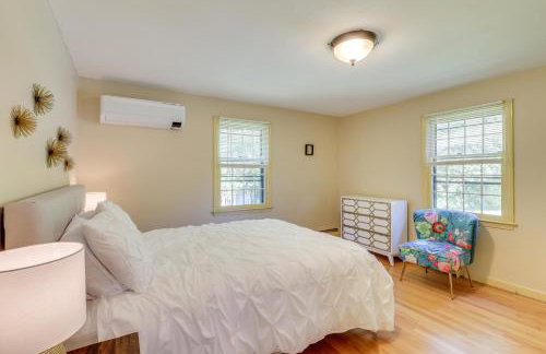 Spacious East Haddam Retreat with Private Pool! - Foto 13