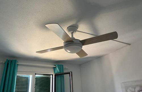 Vistas al mar y la piscina - Foto 11