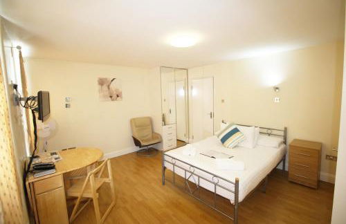 Flexistay Aparthotel Tooting - Photo 2