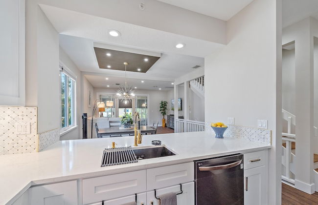 Sunshine Cottage At Cedars 2 Bedroom Condo by RedAwning - Foto 11