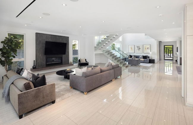 Alfred Villa - Photo 32